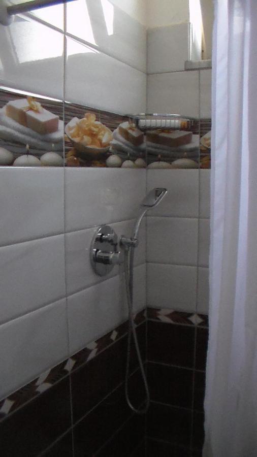 Shkoder Hotel Temali Kültér fotó
