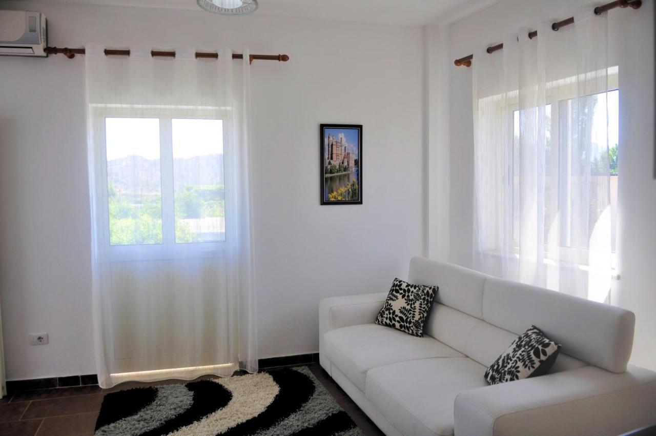 Shkoder Hotel Temali Kültér fotó